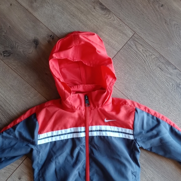 Nike 2-Piece Track Suit - Picture 6 of 11